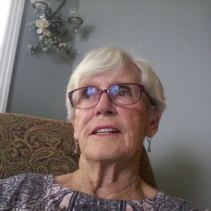 Meet your Posher, Edith